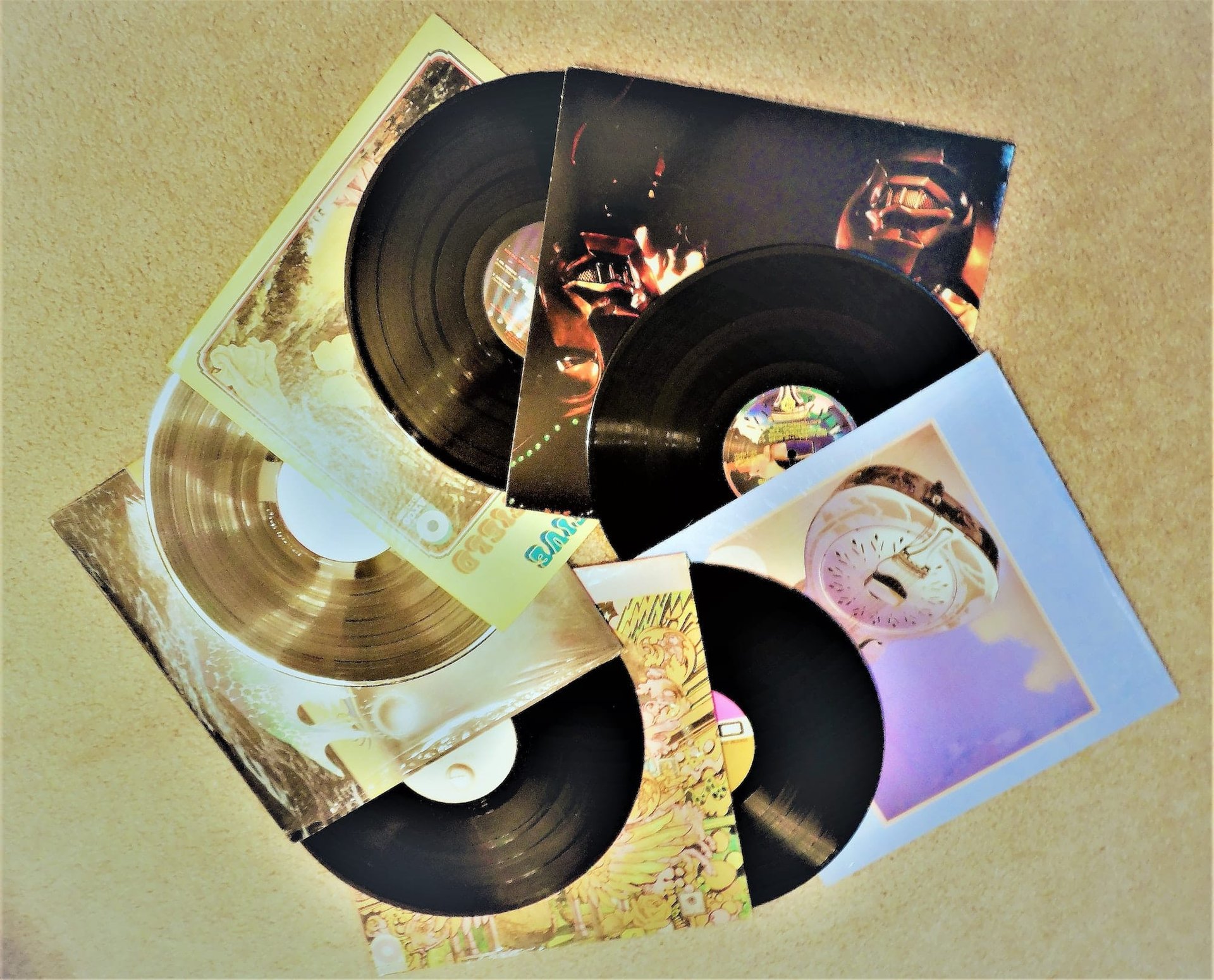 Sortie des albums de chansons : qui allez-vous attendre pour mai 2024 ...